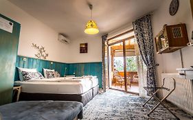 Комплекс Тихият Кът